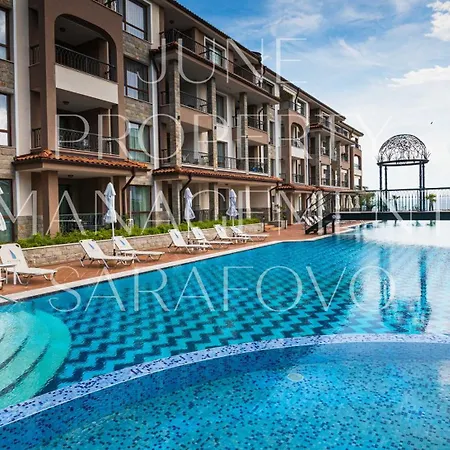 Апартамент Sea-breeze Retreat Zerini Бургас