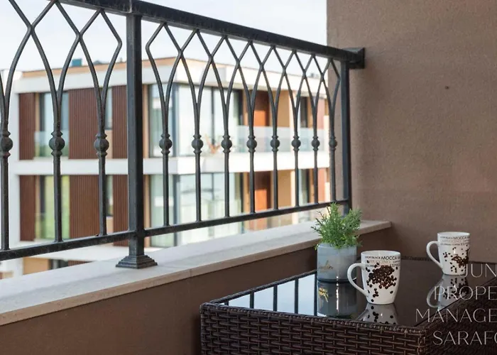 Sea-breeze Retreat Zerini