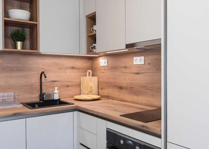 Апартамент Sea-breeze Retreat Zerini Бургас