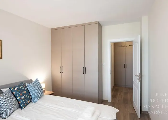 Sea-breeze Retreat Zerini Апартамент