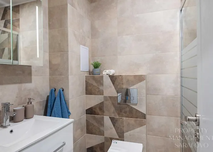 Sea-breeze Retreat Zerini