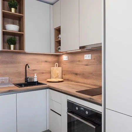 Apartment Sea-breeze Retreat Zerini Burgas